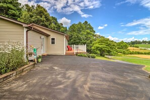 House (3 Bedrooms) | Interior - Charming Mills River Home w/ Porch & Yard! (Mills River)