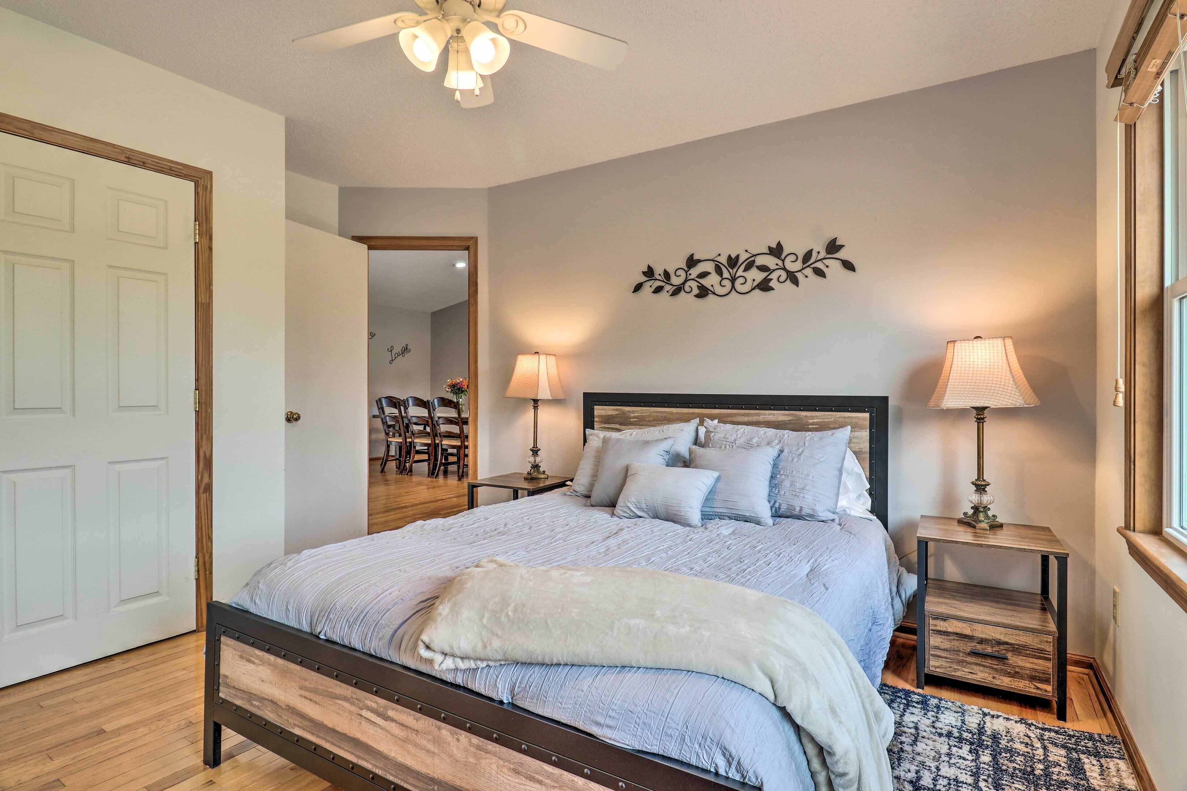 Charming Mills River Home w/ Porch & Yard!