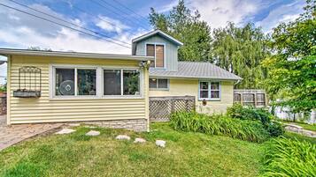 Cottage (2 Bedrooms) | Interior