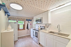 Cottage (2 Bedrooms) | Interior