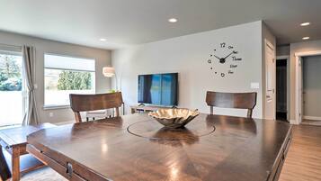 Hús (3 Bedrooms) | Að innan