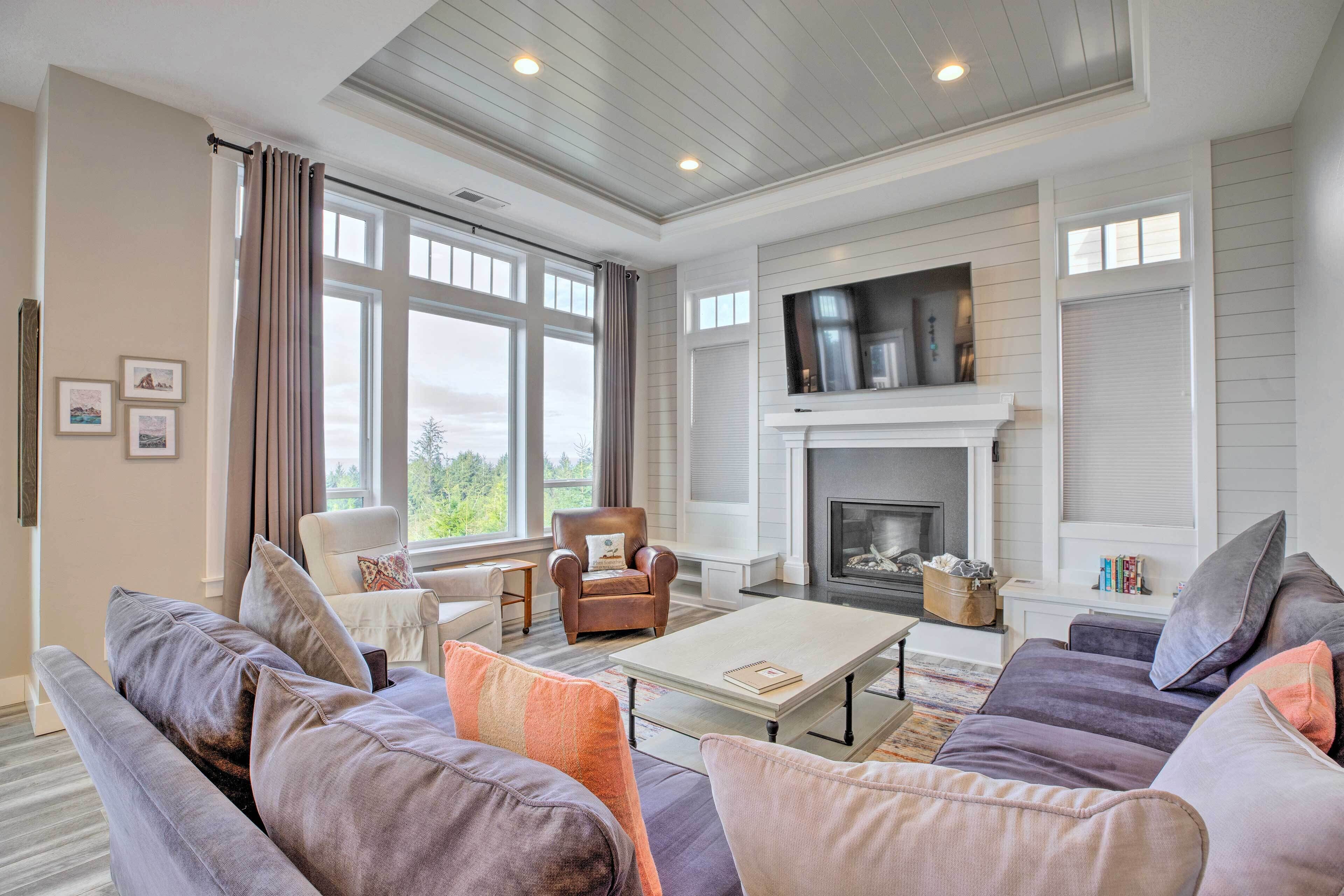 Cozy Depoe Bay Home < 1 Mi to Pirate Cove!