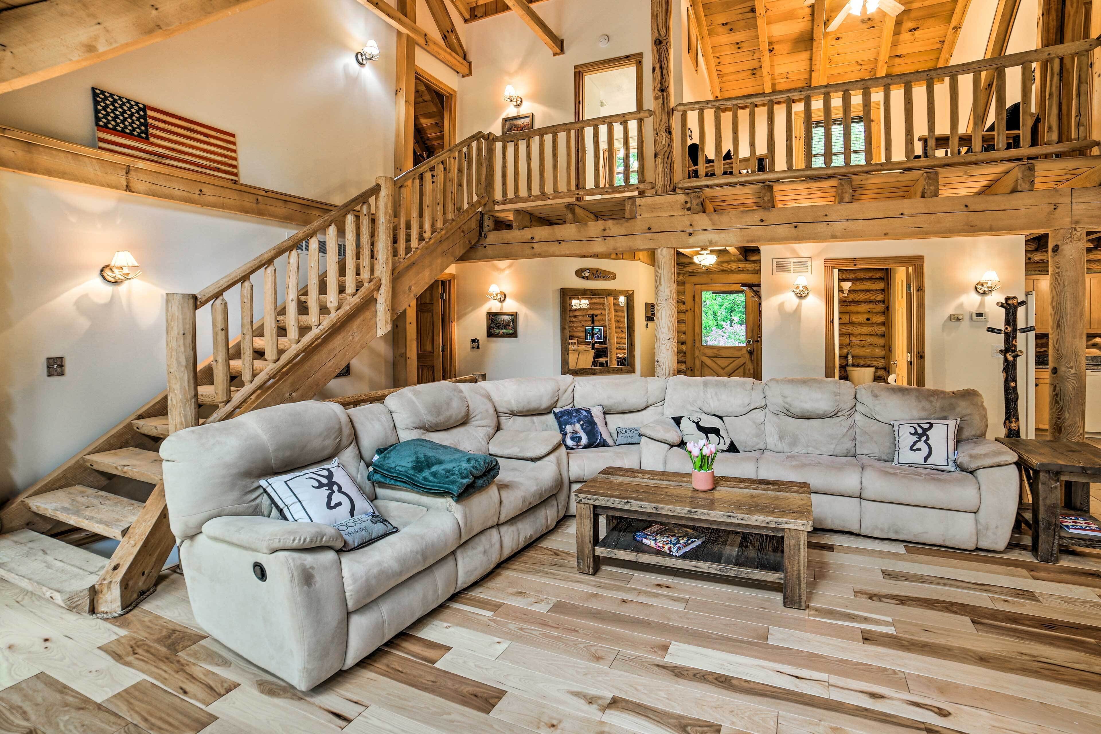 House (5 Bedrooms) | Interior