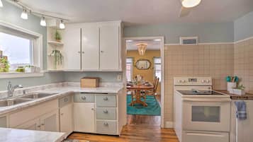 Cottage (4 Bedrooms) | Interior