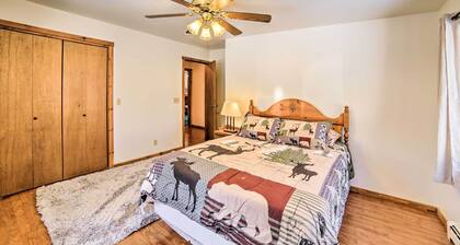 Charming Wisconsin Getaway w/ Nearby Lake!