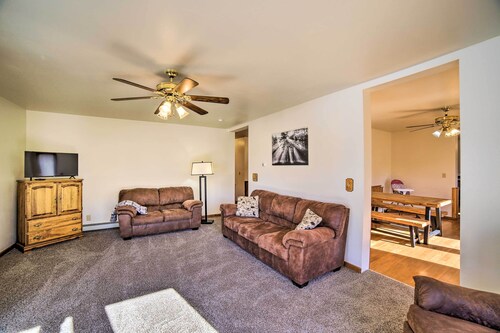 Charming Wisconsin Getaway w/ Nearby Lake!