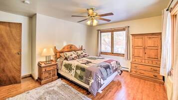 3 bedrooms, bed sheets