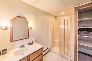 Bathroom - Charming Wisconsin Getaway w/ Nearby Lake! (Pound)
