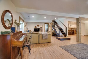 House (4 Bedrooms) | Interior