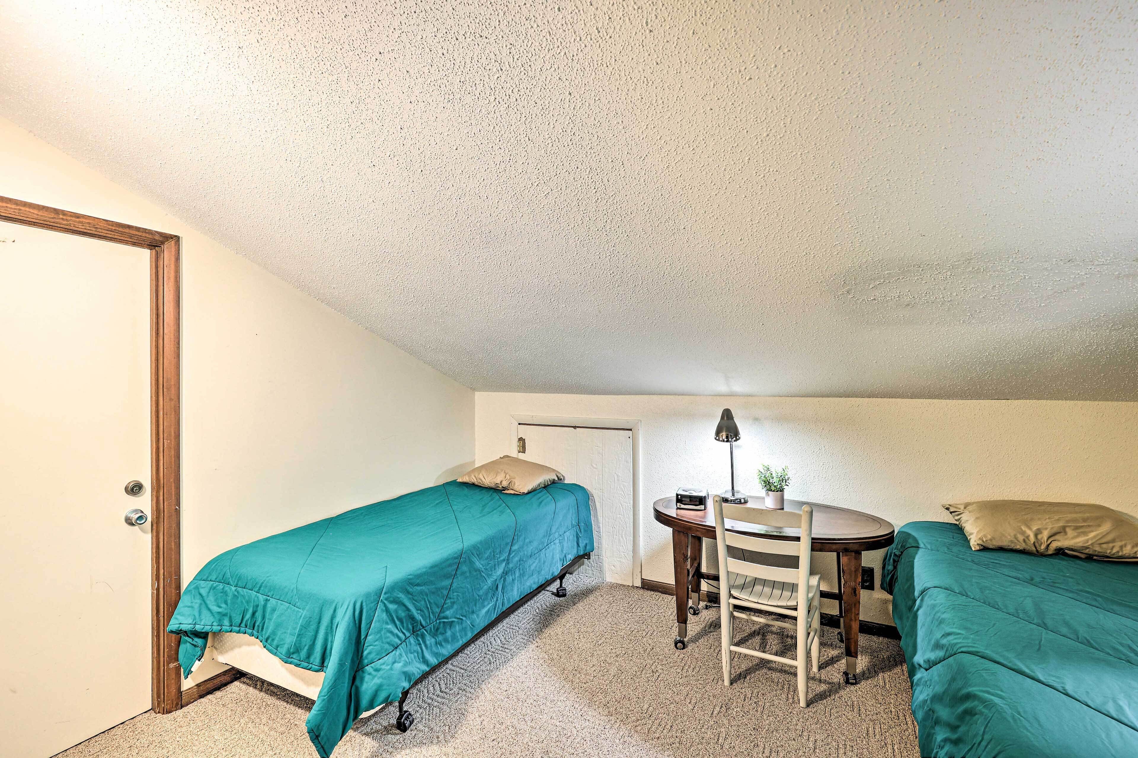 House (2 Bedrooms) | Interior