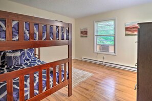 House (3 Bedrooms) | Interior - 7 Mi to Lake Harmony: Home w/ Furnished Deck! (Albrightsville)