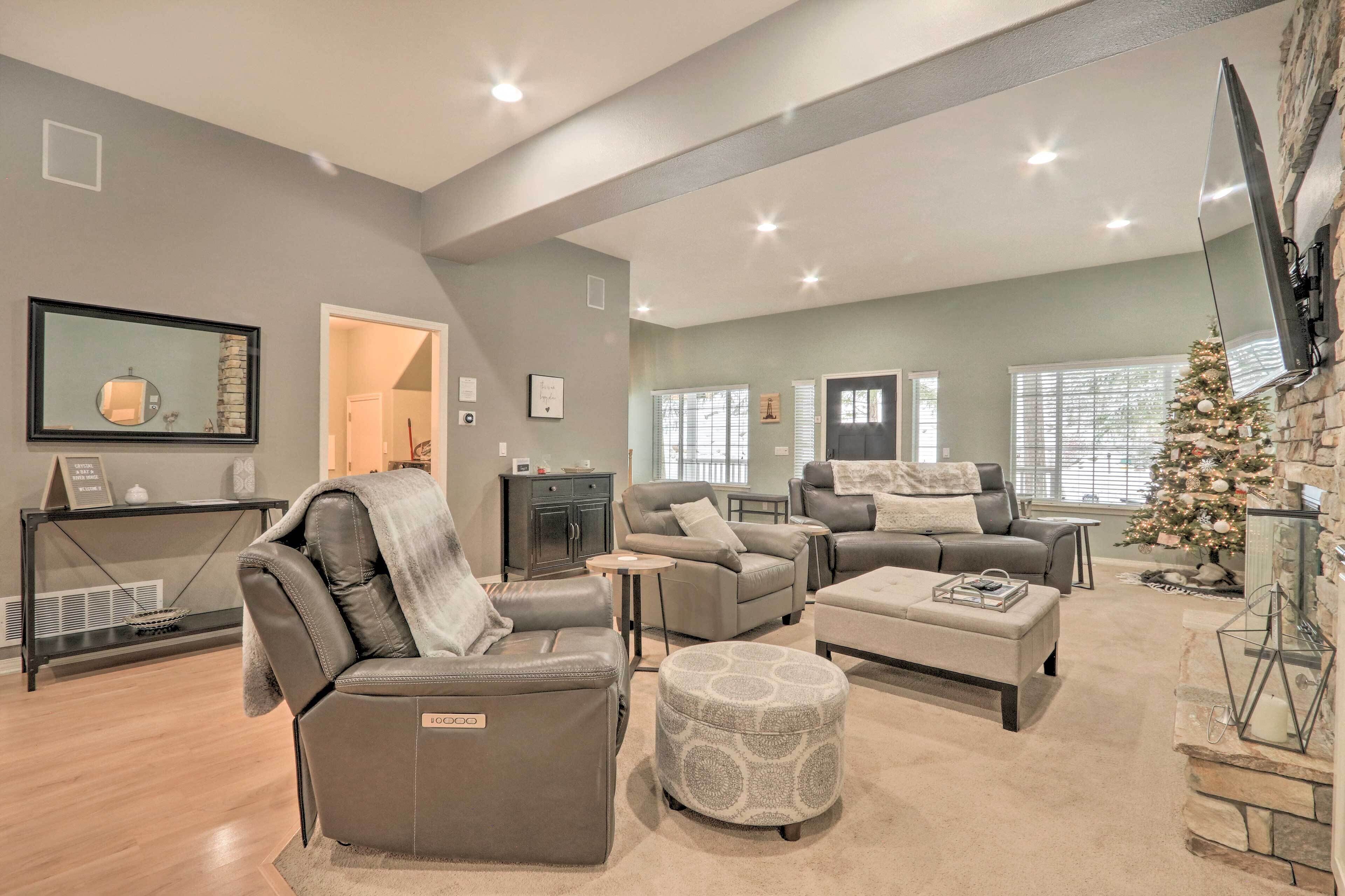 Crystal Bay Home w/ Fireplace & Nature Views!