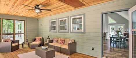 House (3 Bedrooms) | Interior