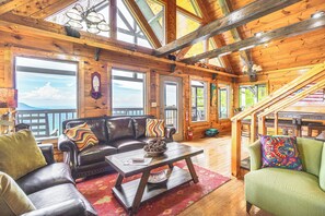 House (3 Bedrooms) | Interior - Sprawling Smoky Mtn Views: Pigeon Forge Retreat (Sevierville)