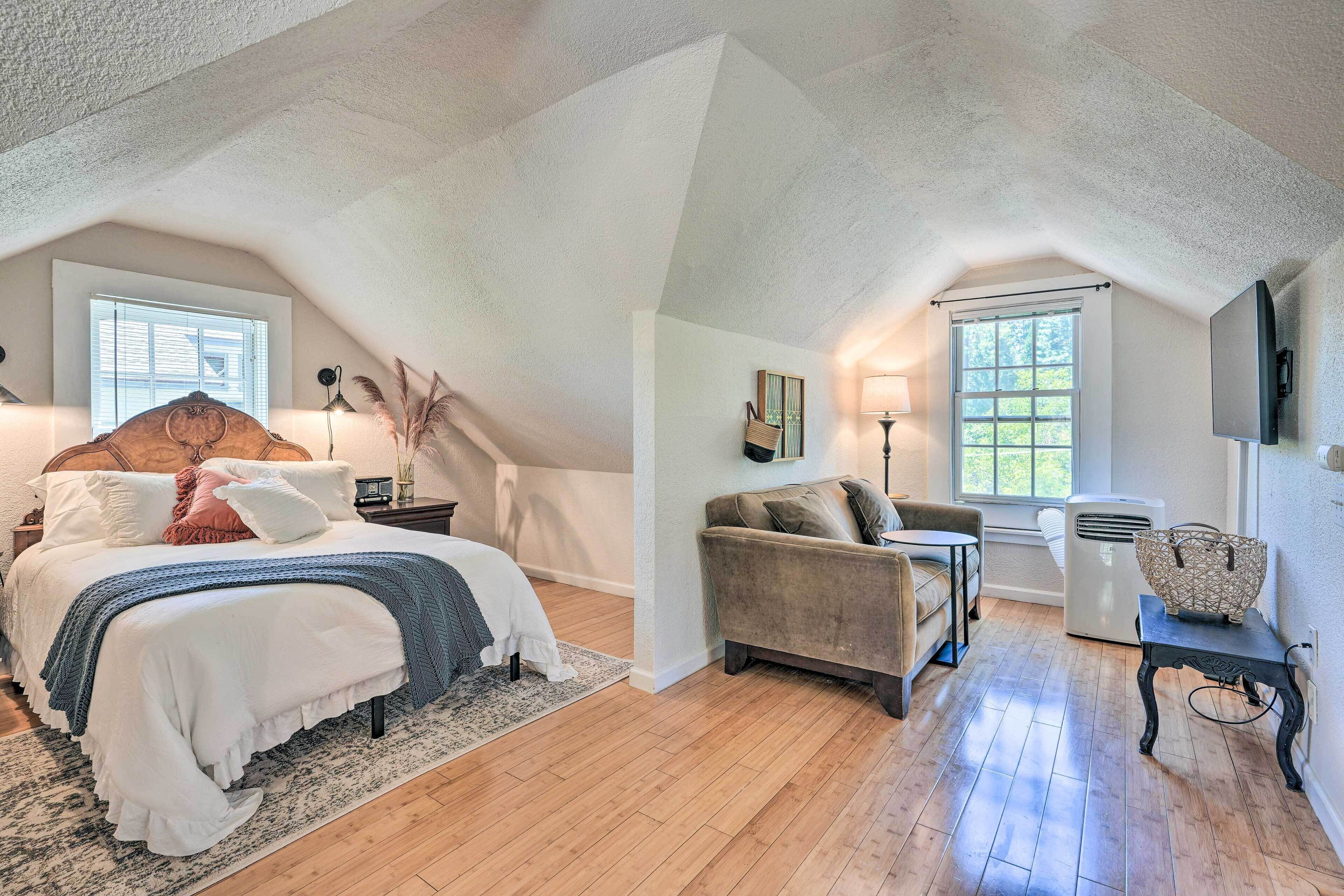 House (2 Bedrooms) | Interior