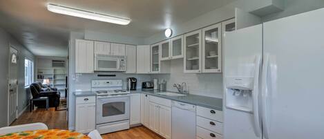 Cottage (2 Bedrooms) | Interior