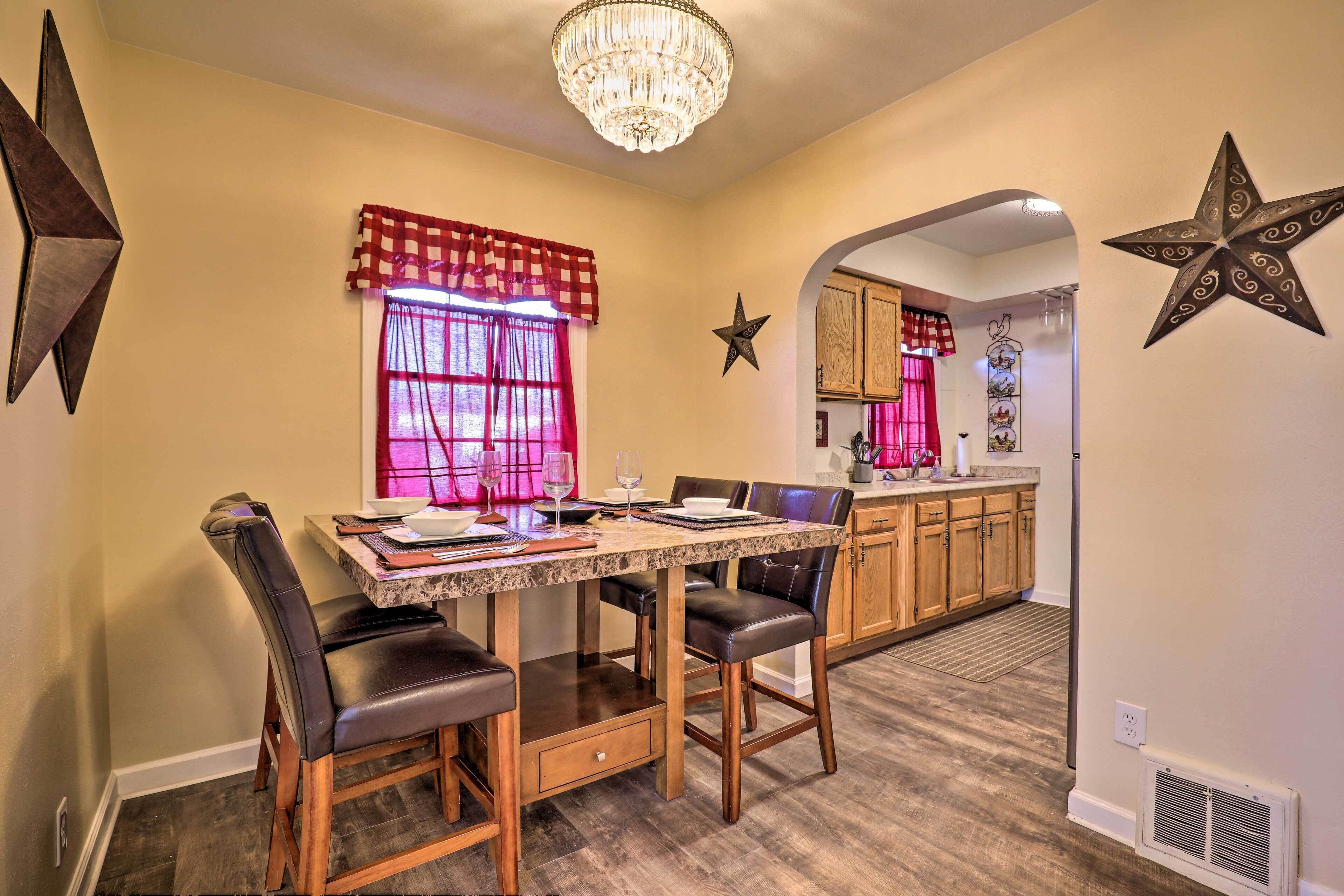 House (4 Bedrooms) | Interior