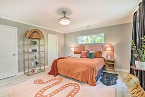 House (3 Bedrooms) | 3 bedrooms, iron/ironing board, bed sheets - Eclectic Atlanta Abode < 3 Mi to Downtown! (Atlanta)