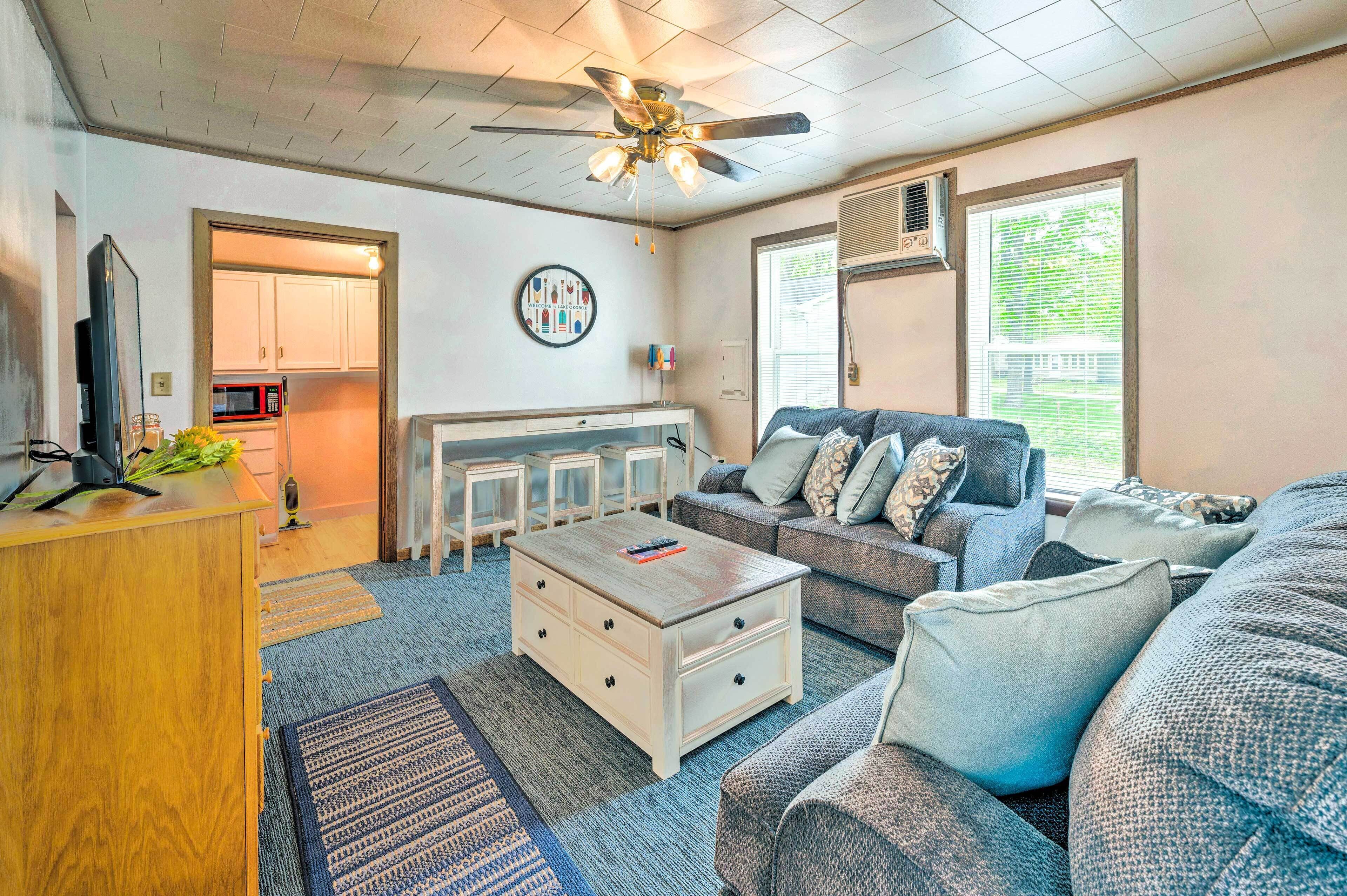 House (2 Bedrooms) | Interior