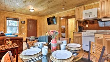 Rumah (2 Bedrooms) | Interior