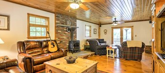 Thompson Home w/ Deck + Pond, 8 Mi to Elk Mountain