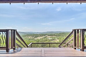 Interior - Jonestown House on Hill w/ Lake Travis Views! (Leander)