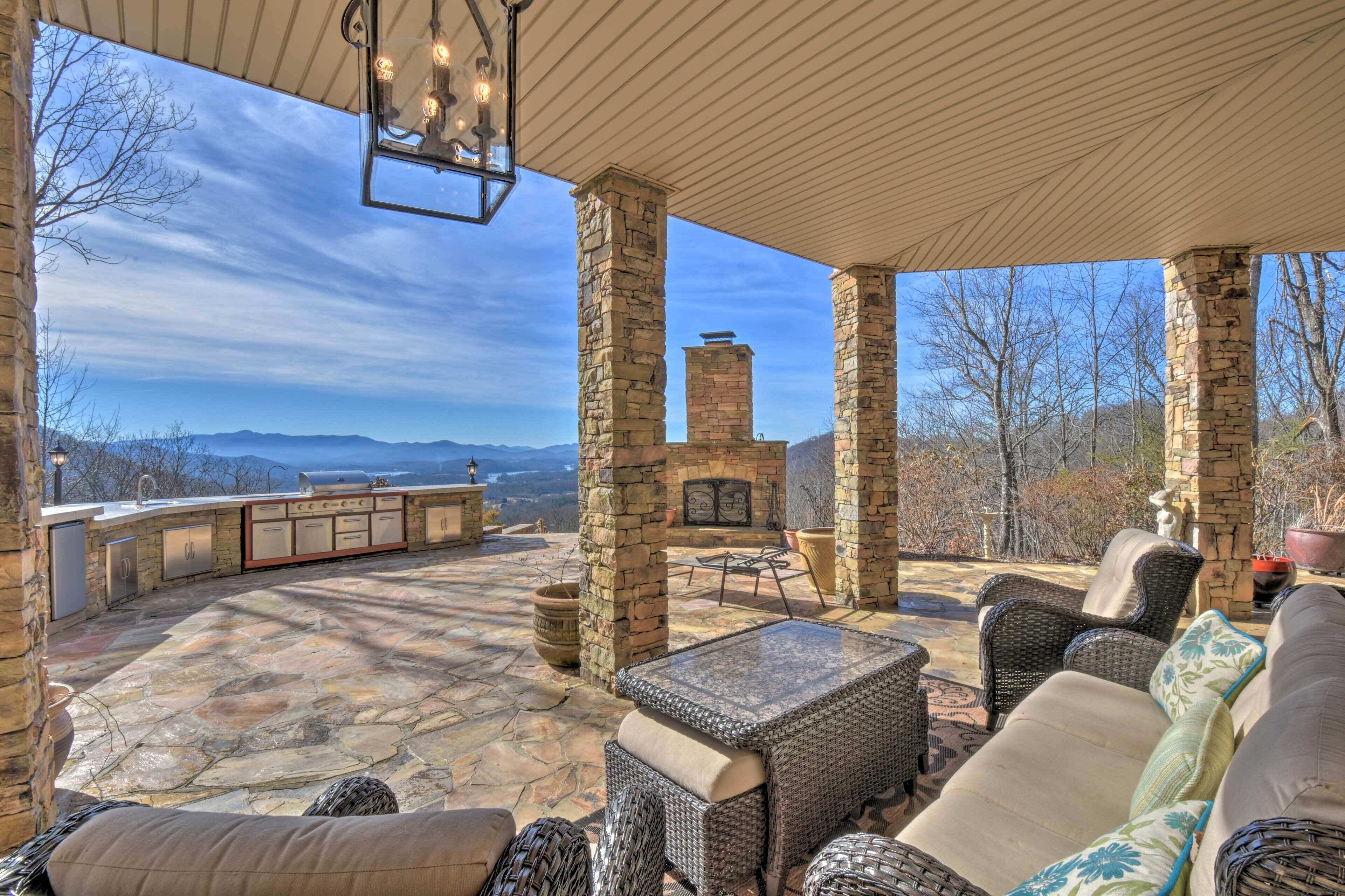 Cozy Vacation Rental Near Lake Chatuge!