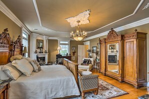 House (5 Bedrooms) | Interior