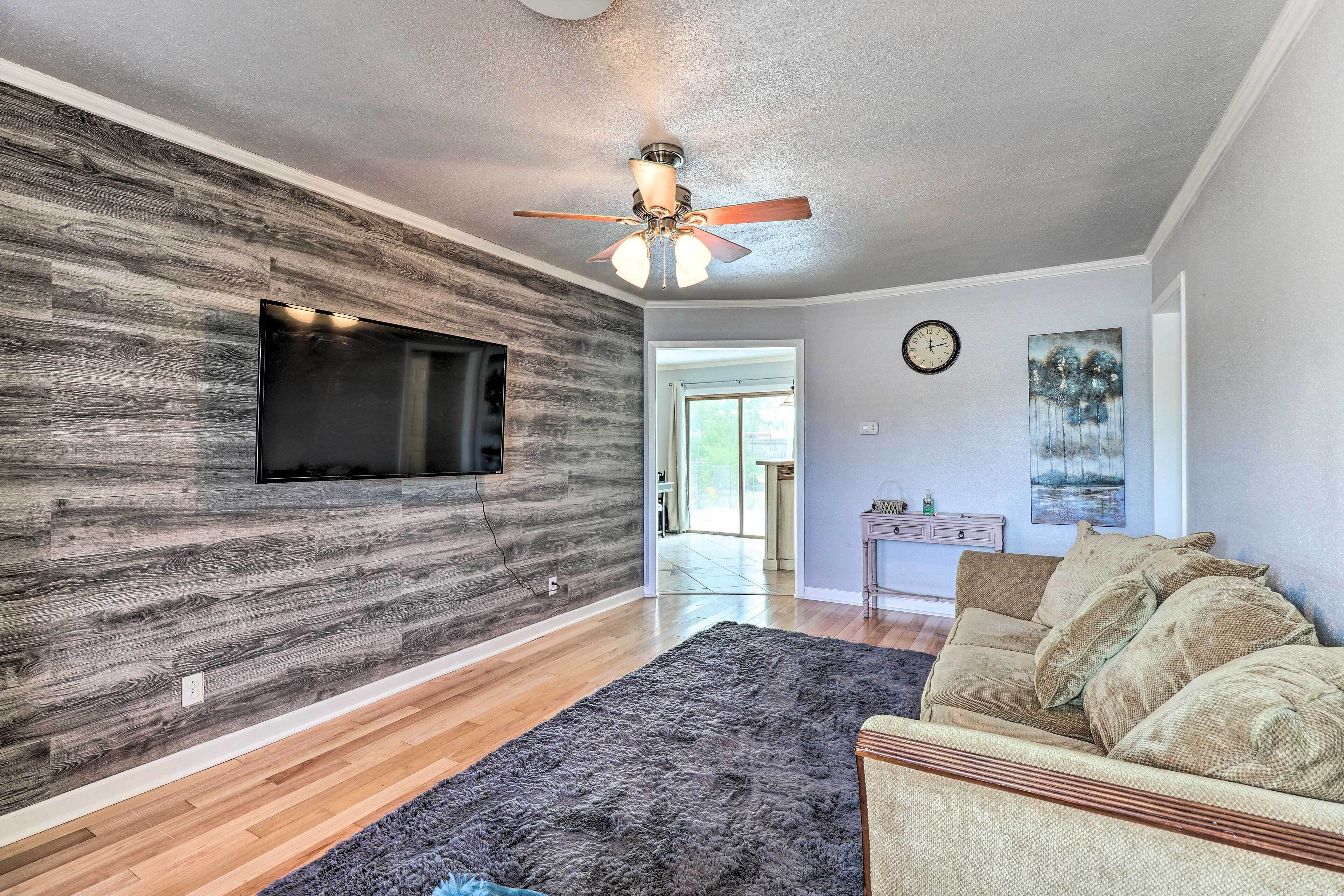 Killeen Home, Near Fort Hood & Universities!