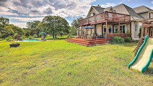 Interior - Extravagant 4,500 Sq Ft Home in Hill Country! (Spring Branch)