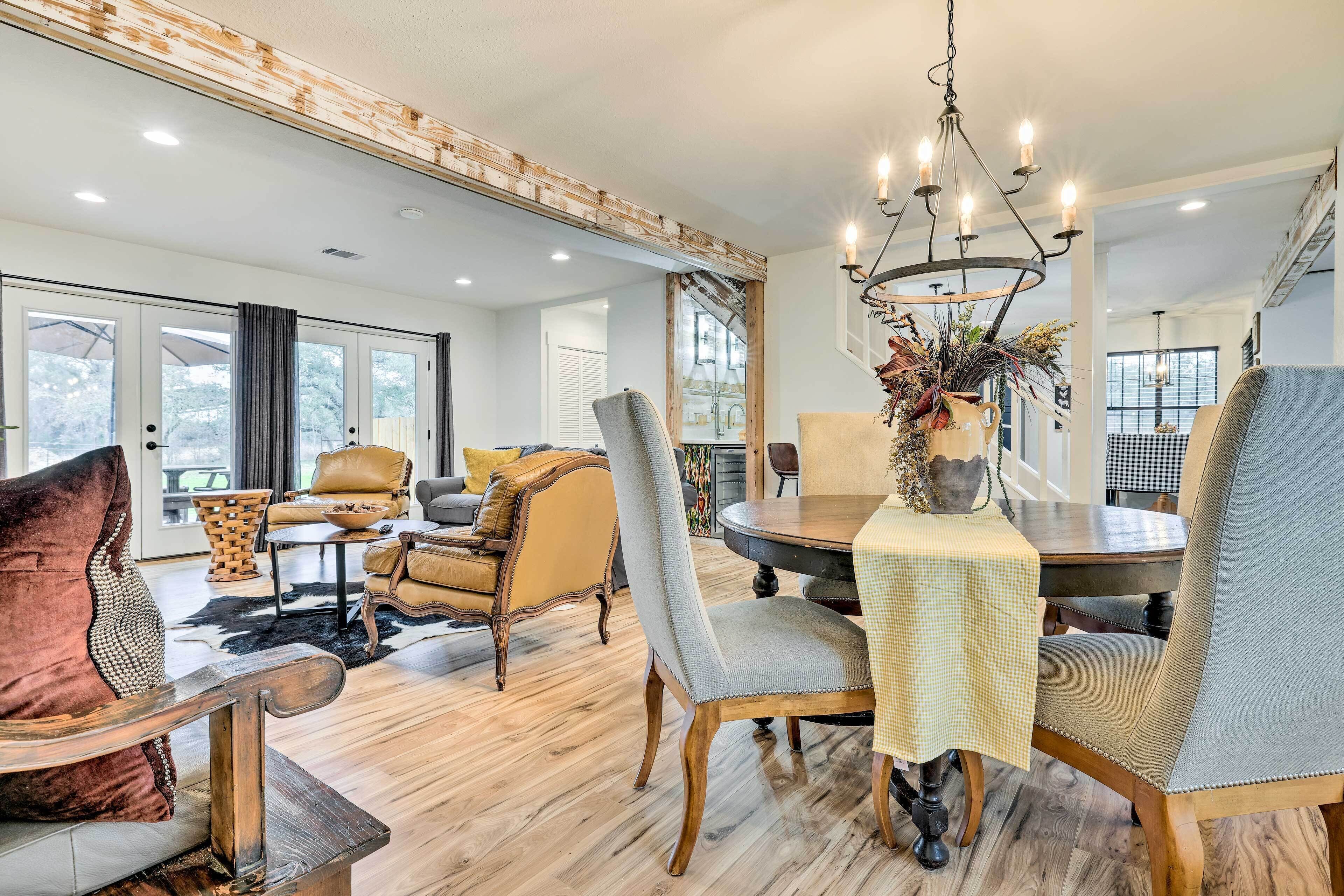 Luxe Hill Country Farmhouse w/ Private Acre