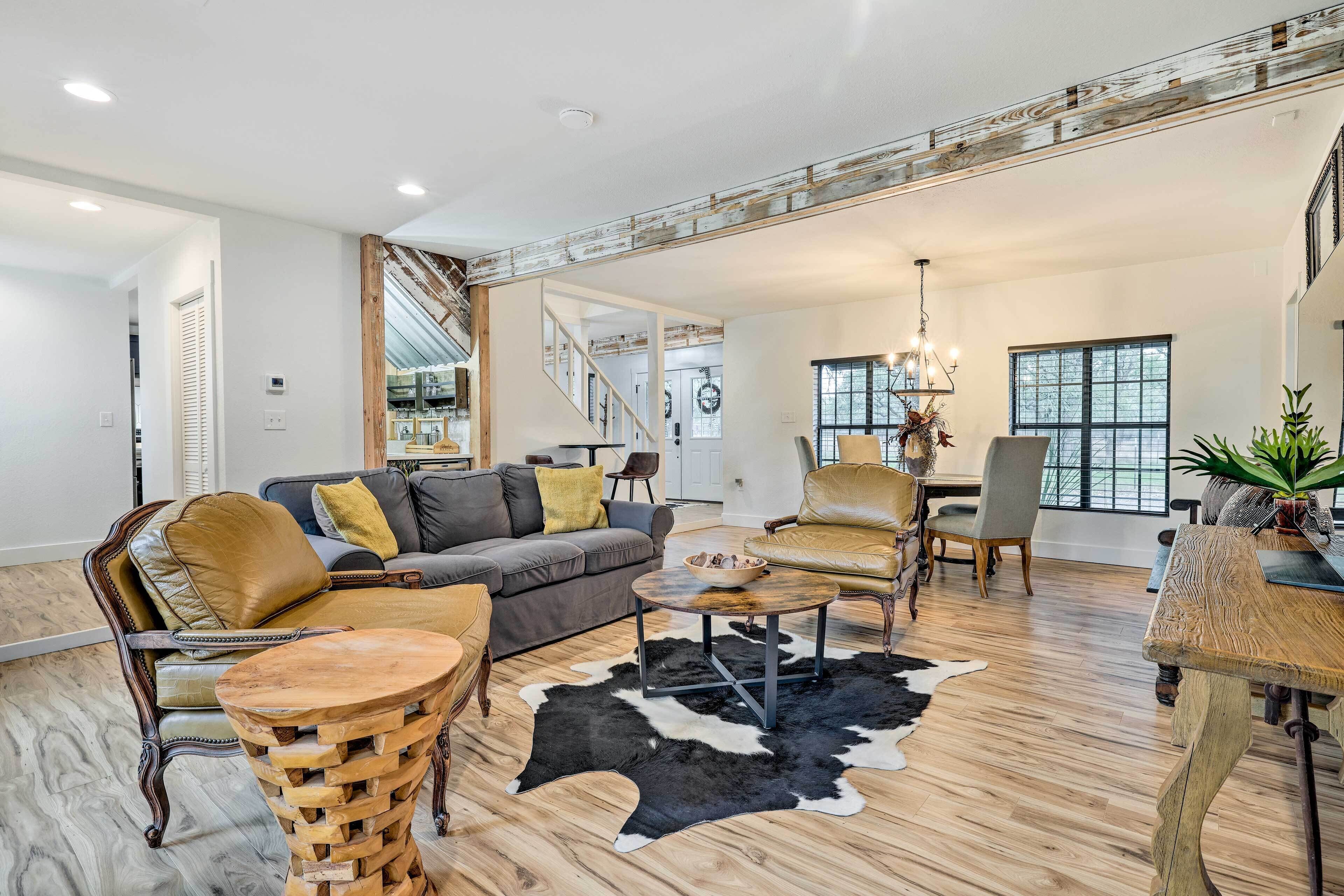 Luxe Hill Country Farmhouse w/ Private Acre