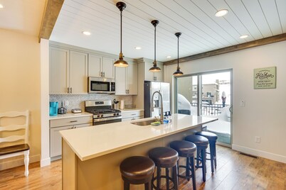 寬敞的聯排別墅 ~ 距離鹿谷度假村 7 英里