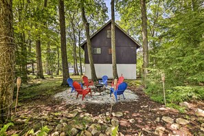 House (3 Bedrooms) | Interior - Walk to Lake: Game Room Getaway in Pocono Summit! (Pocono Summit)