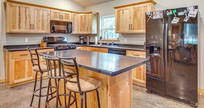 Northwoods Cabin - Near 3 Woodruff Lakes