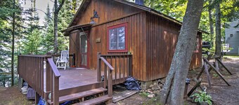 Land O' Lakes Hideaway w/ Boat Dock & Lake Views!