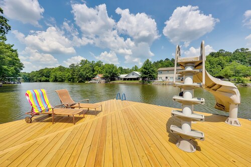 Lakefront Home w/ Kayaks & Dock in Hot Springs!