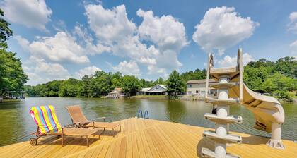 Lakefront Home w/ Kayaks & Dock in Hot Springs!