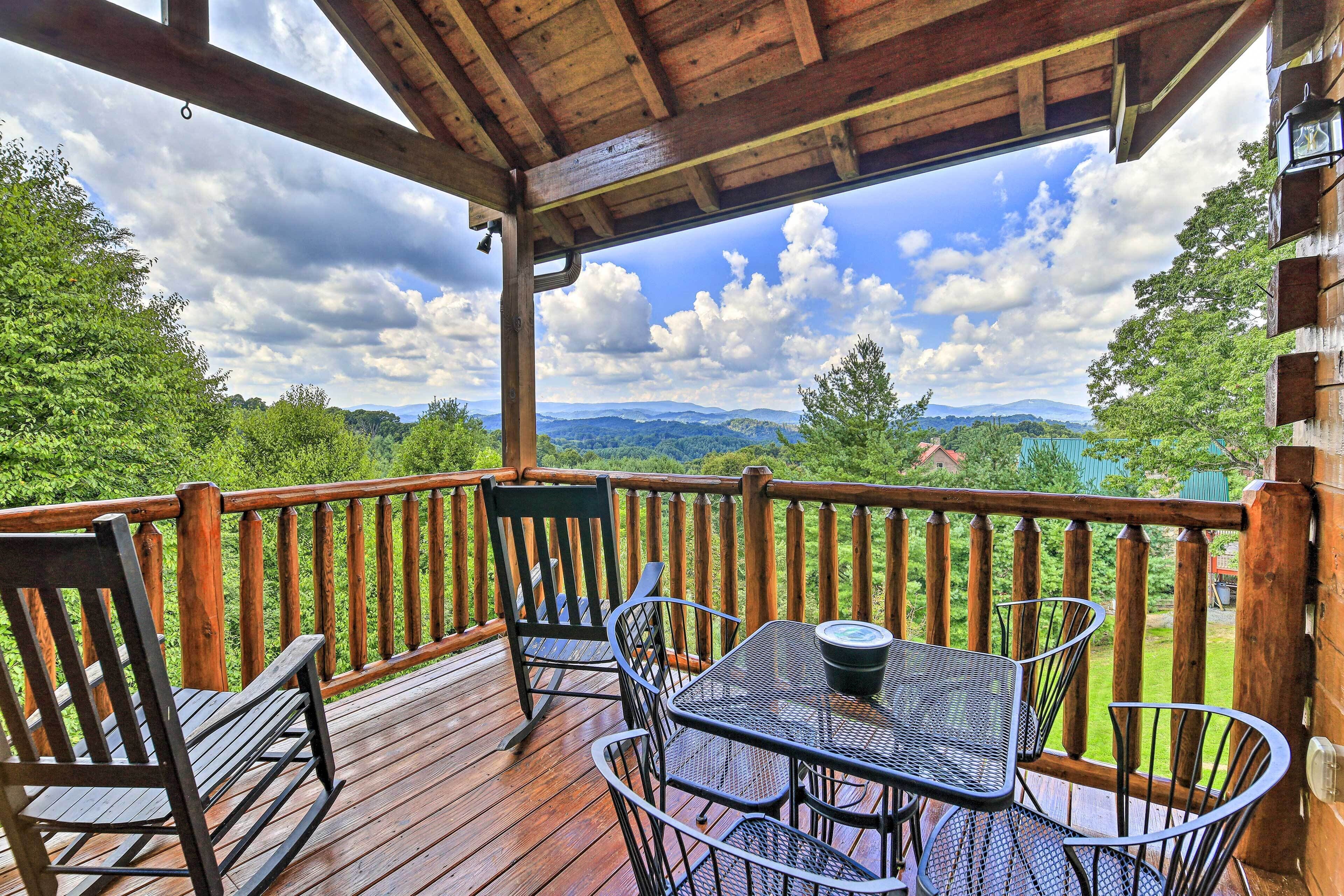 Gorgeous Piney Creek Cabin w/ River Access!