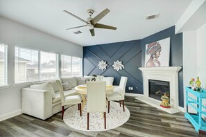 House (3 Bedrooms) | Interior - Spacious Houston Home w/ Private Yard & Fire Pit! (Houston)