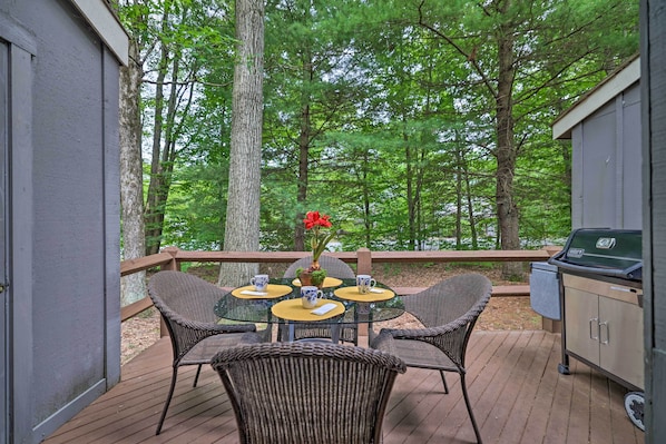 Apartment (2 Bedrooms) | Interior - Walk to Jack Frost: Cozy Poconos Townhome (White Haven)