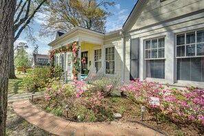 House (3 Bedrooms) | Interior - 'the Pink Azalea' - Tyler Home w/ Yard + Patio! (Tyler)