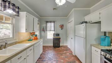 House (3 Bedrooms) | Bahagian dalam