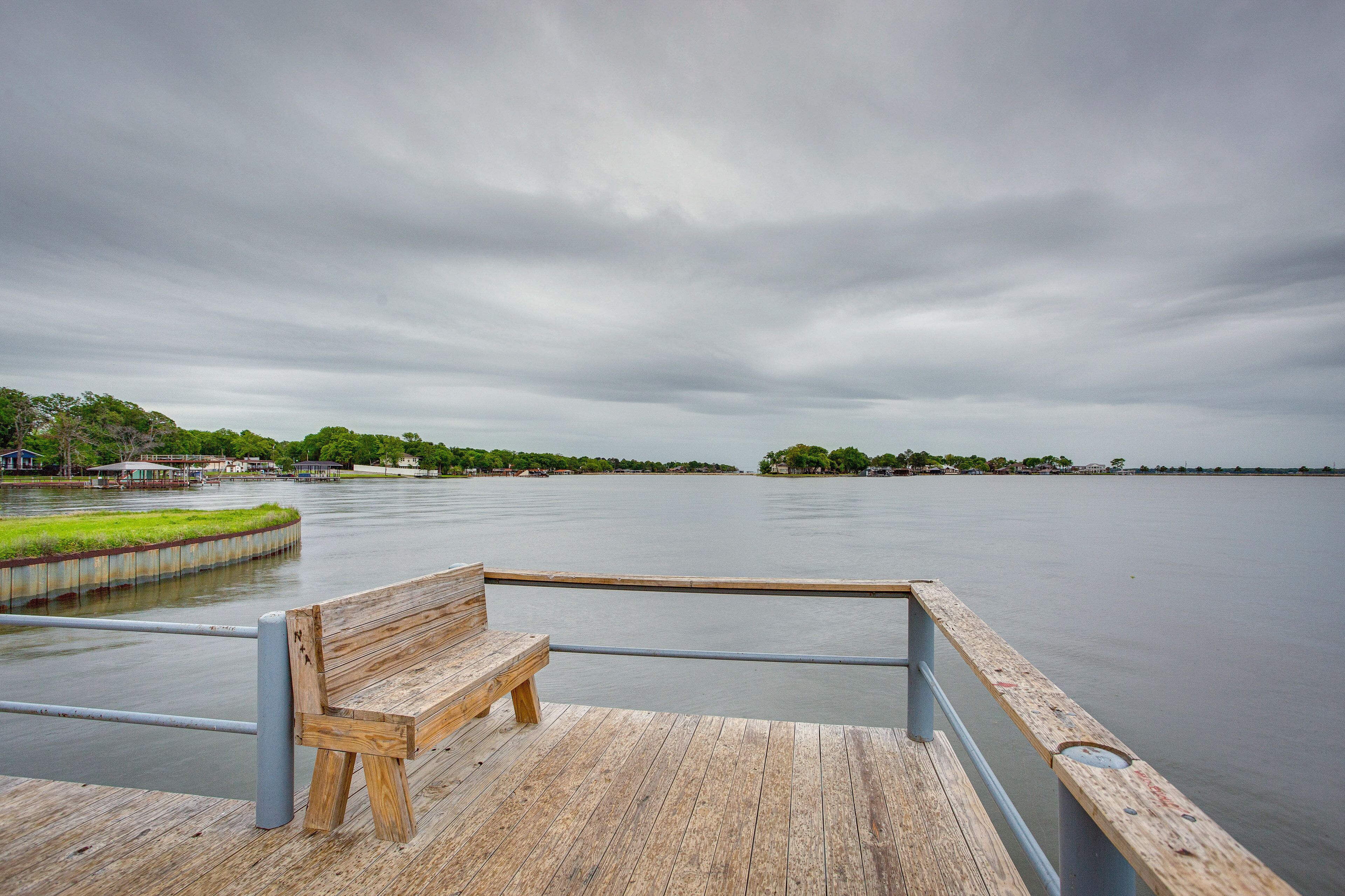 Mabank Vacation Rental: Walk to Cedar Creek Lake!