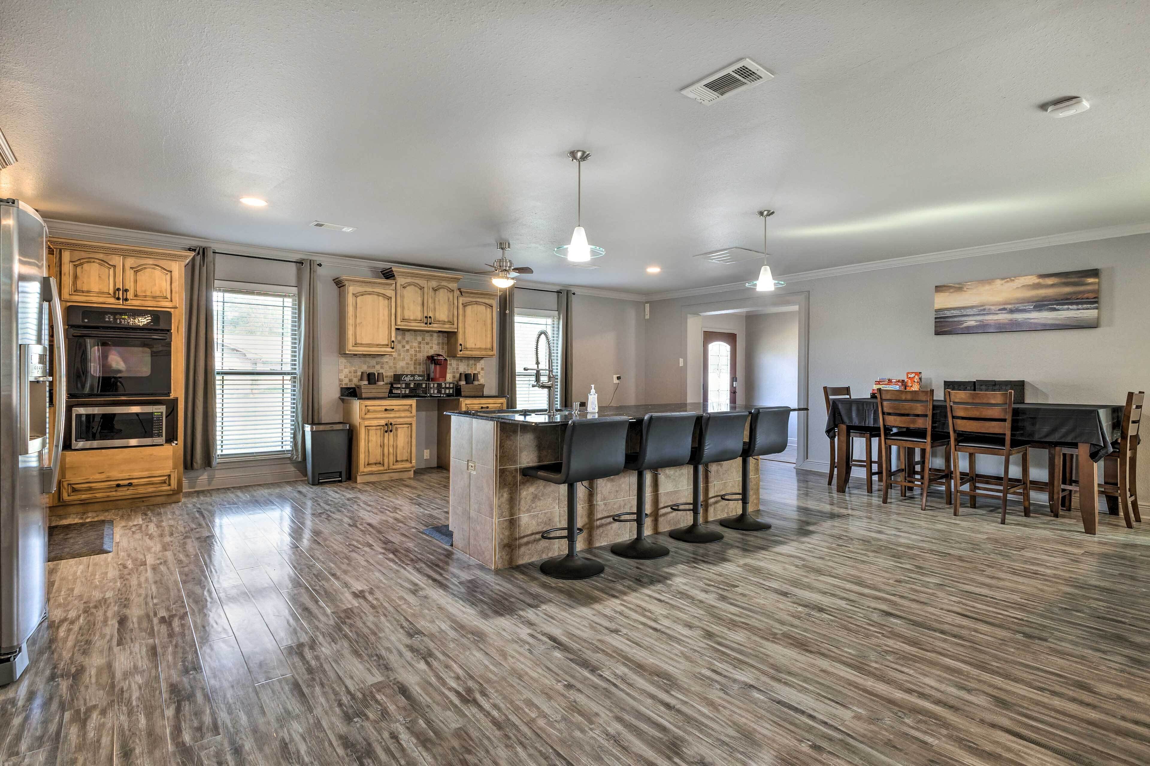 House (4 Bedrooms) | Interior