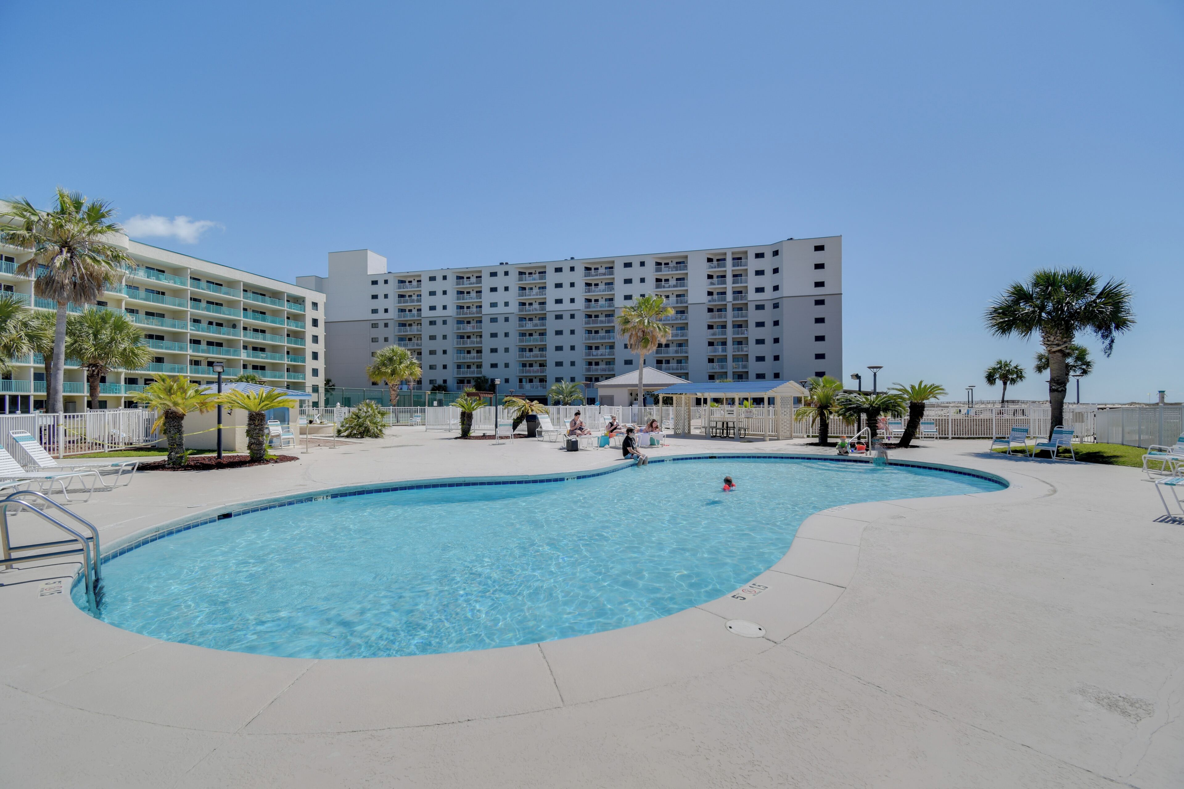 Apartment (2 Bedrooms) | Front of property