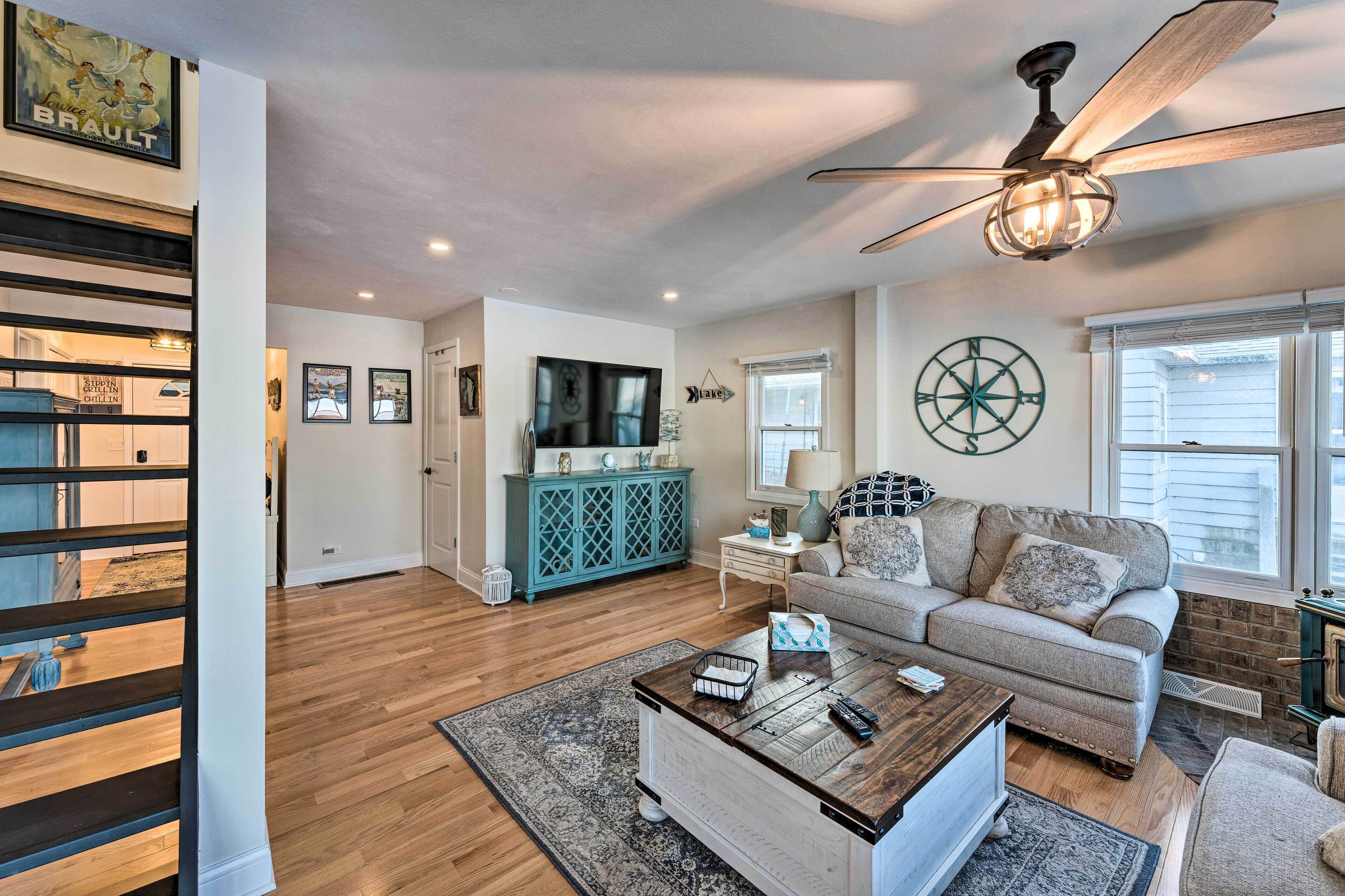 Lakefront Wisconsin Home w/ Grill!