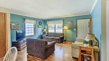 Cottage (3 Bedrooms) | Interior