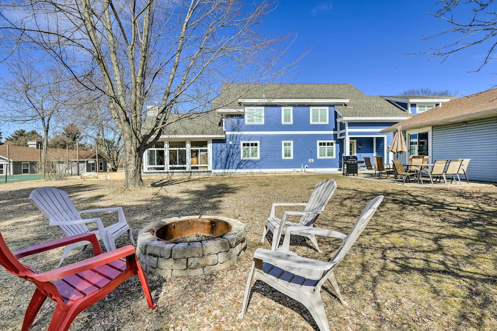 Mears Vacation Rental Near Silver Lake!