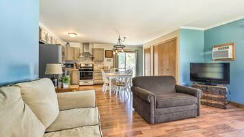 Cottage (3 Bedrooms) | Interior